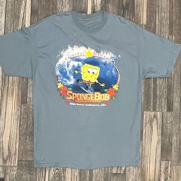 🌊🏄♂️ Vintage SPONGEBOB SquarePants Surf King Bikini Bottom Surfboard T-shirt - Picture 2 of 7